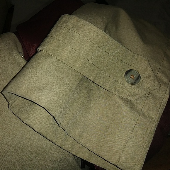 Hand Tailored tan trench coat - Picture 6 of 6